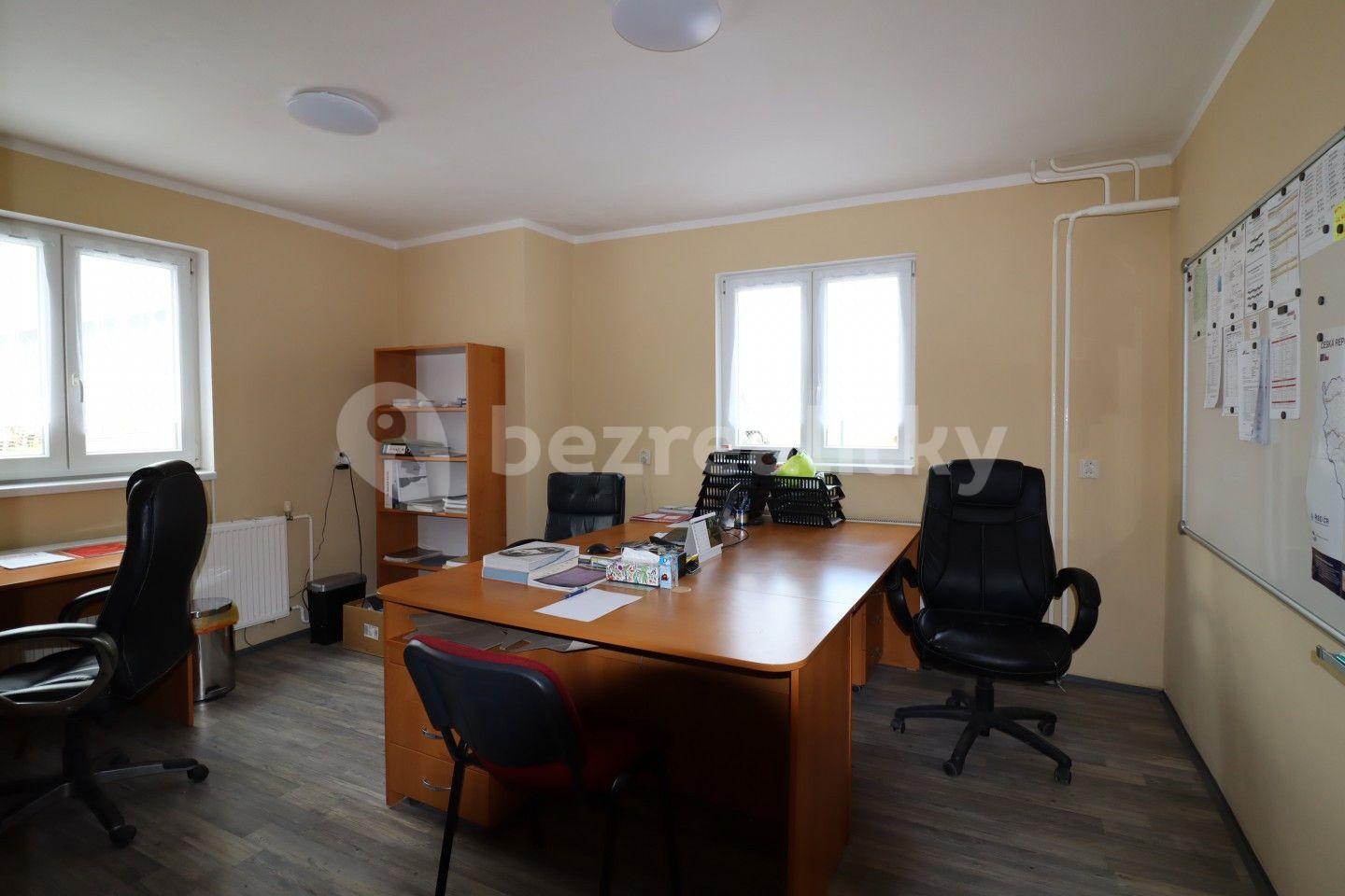 Prodej nebytového prostoru 2.760 m², Kadaň, Ústecký kraj
