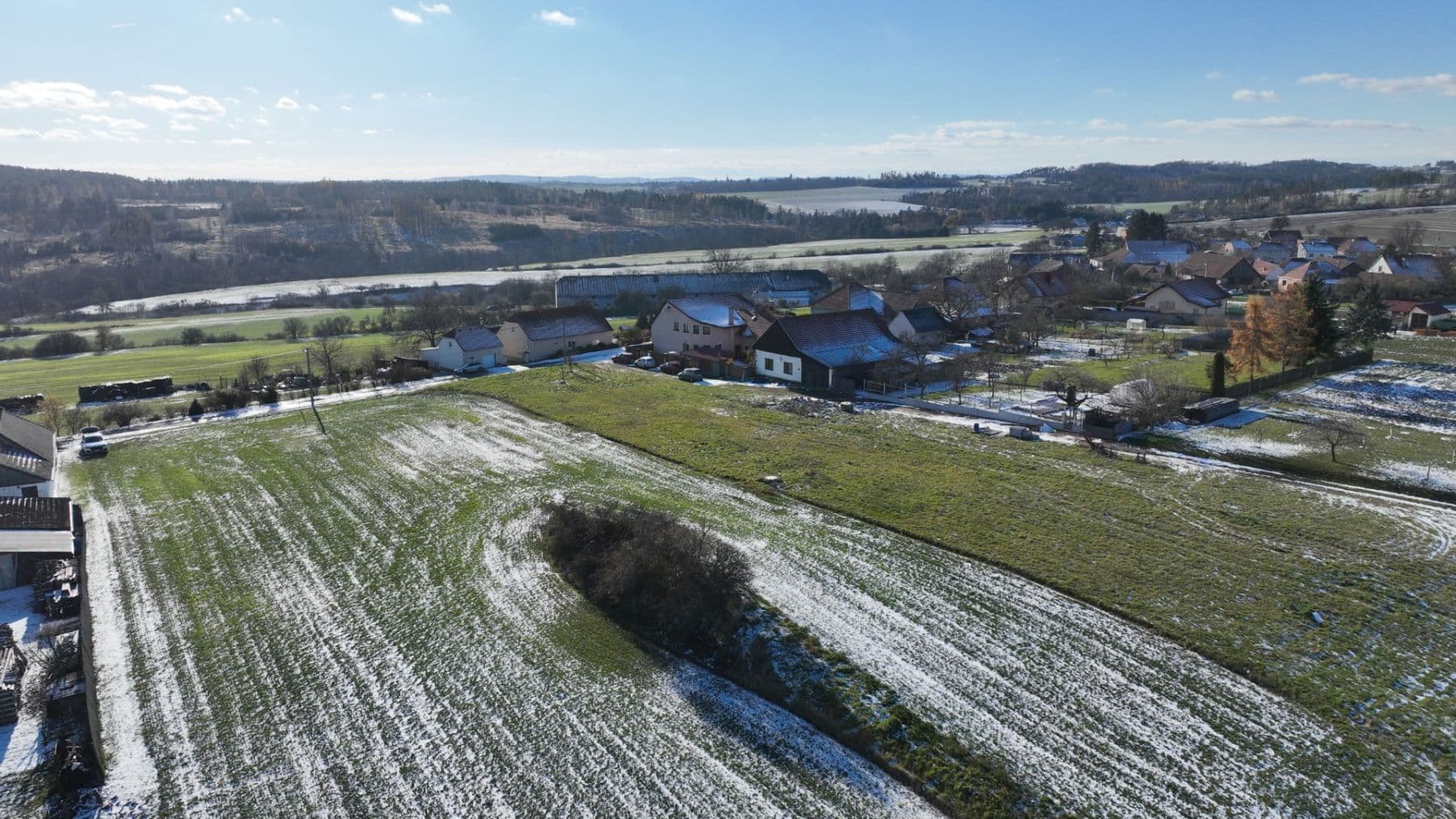 Prodej pozemku 1.964 m², Studnice, Kraj Vysočina Prodej pozemku 1.964 m², Studnice, Kraj Vysočina