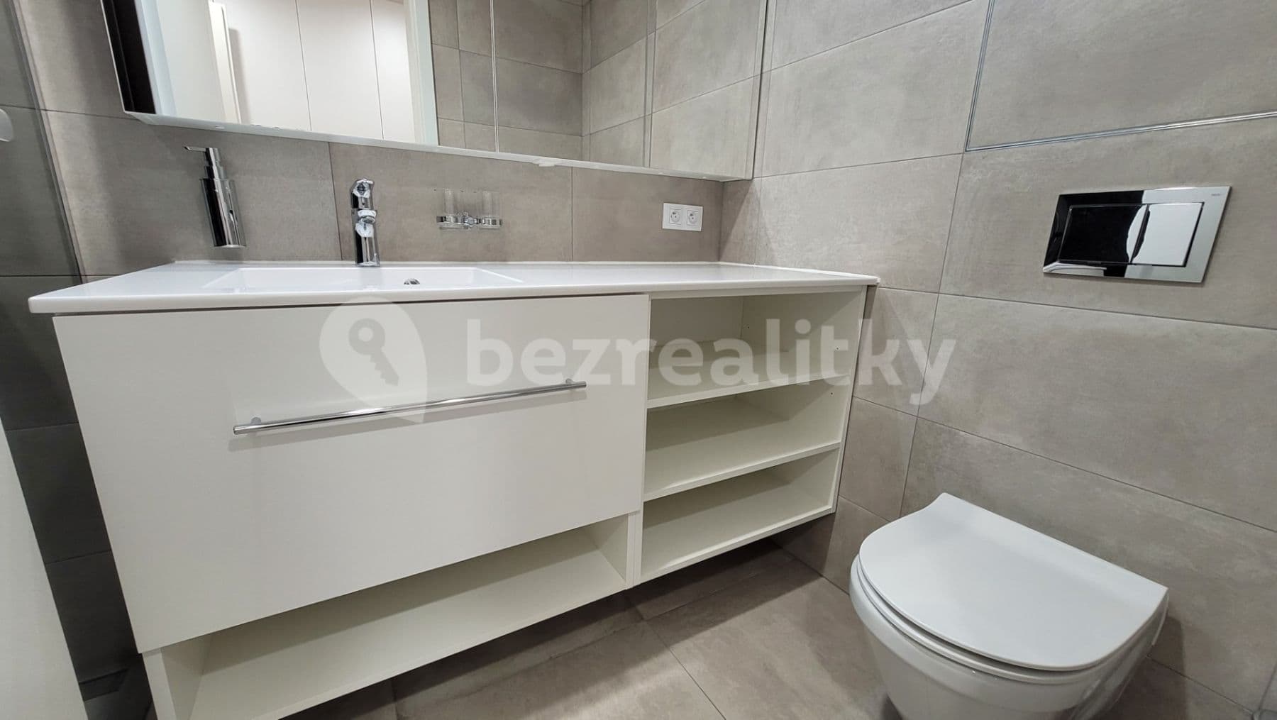 Pronájem bytu 1+kk 27 m², Mukařovského, Praha, Praha Pronájem bytu 1+kk 27 m², Mukařovského, Praha, Praha