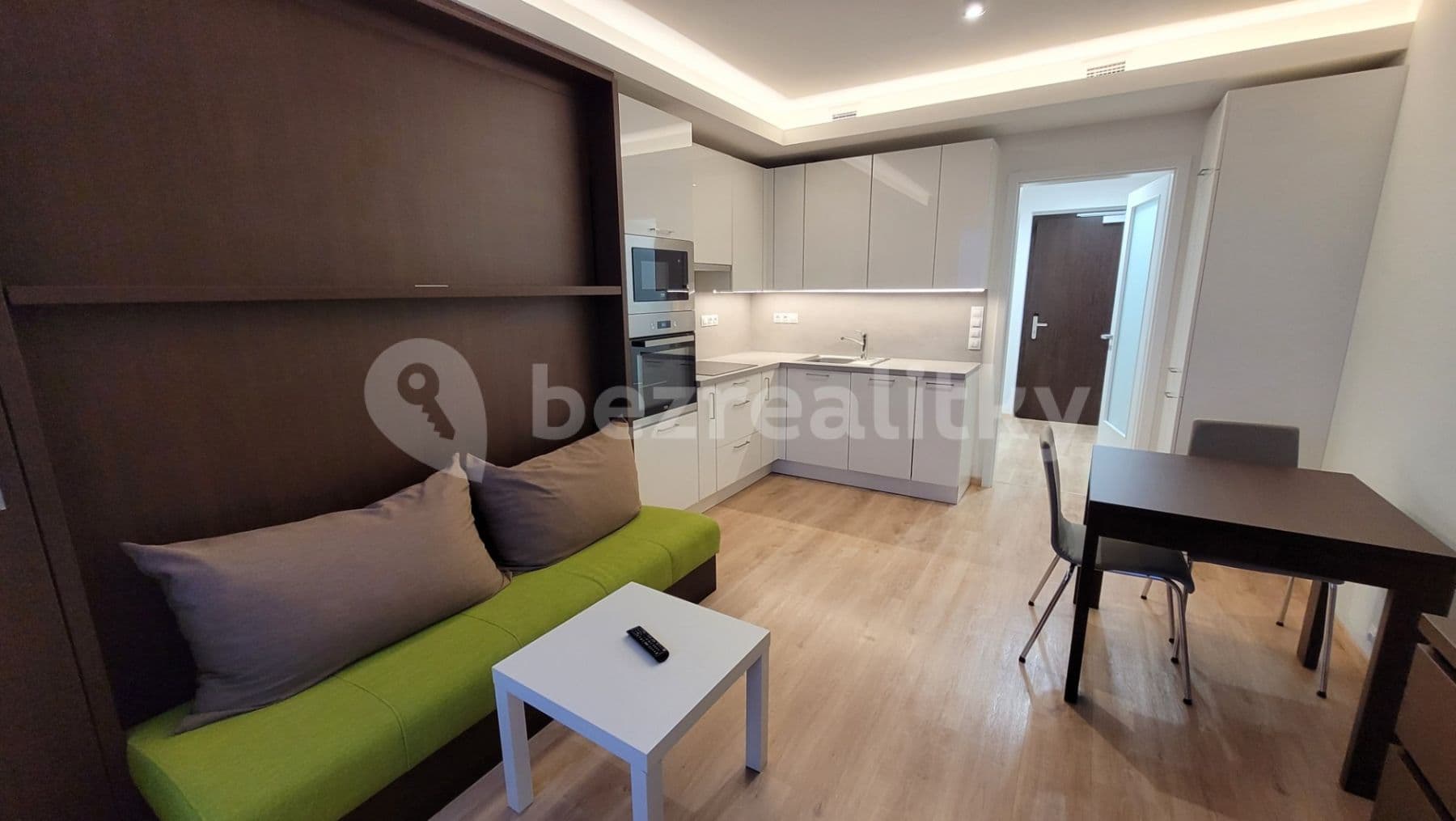 Pronájem bytu 1+kk 27 m², Mukařovského, Praha, Praha Pronájem bytu 1+kk 27 m², Mukařovského, Praha, Praha