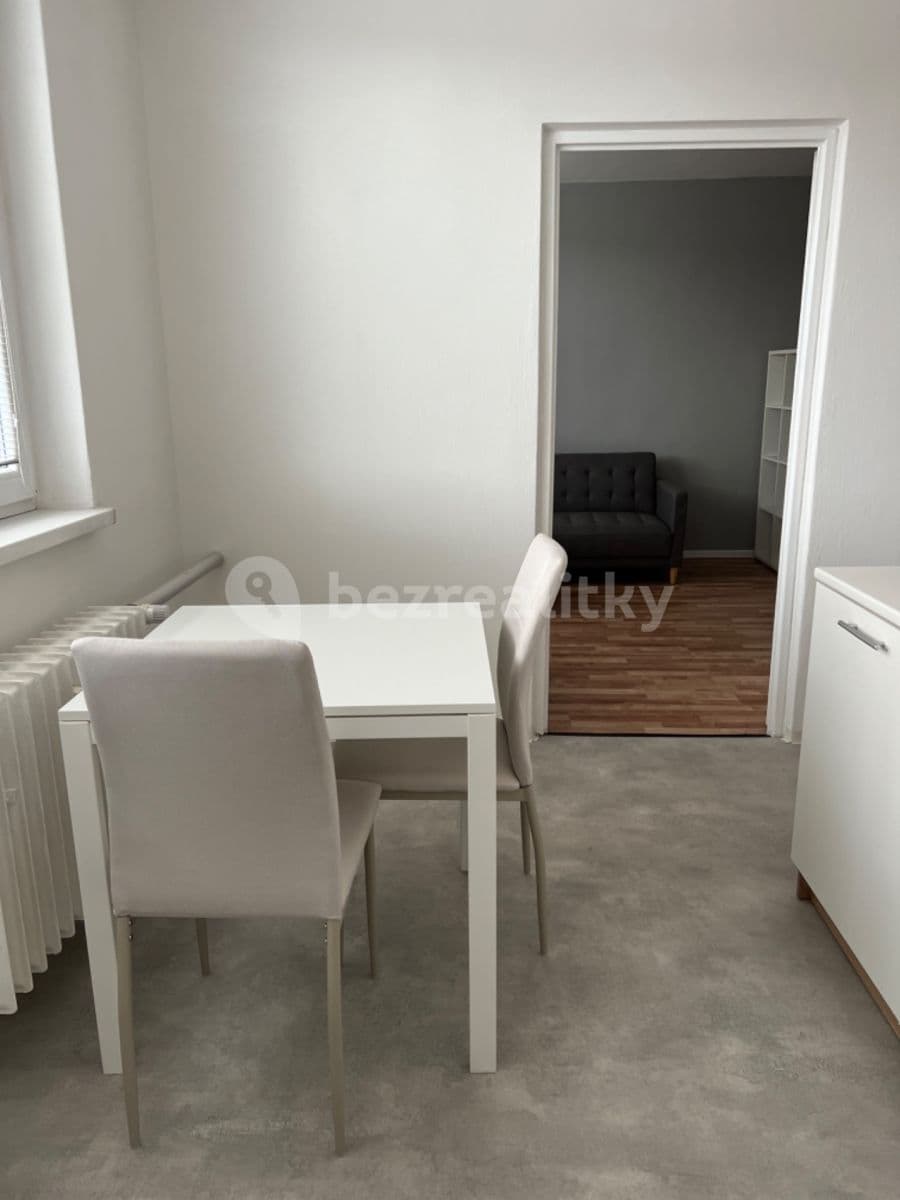 Pronájem bytu 1+1 38 m², Luční, Brno, Jihomoravský kraj Pronájem bytu 1+1 38 m², Luční, Brno, Jihomoravský kraj