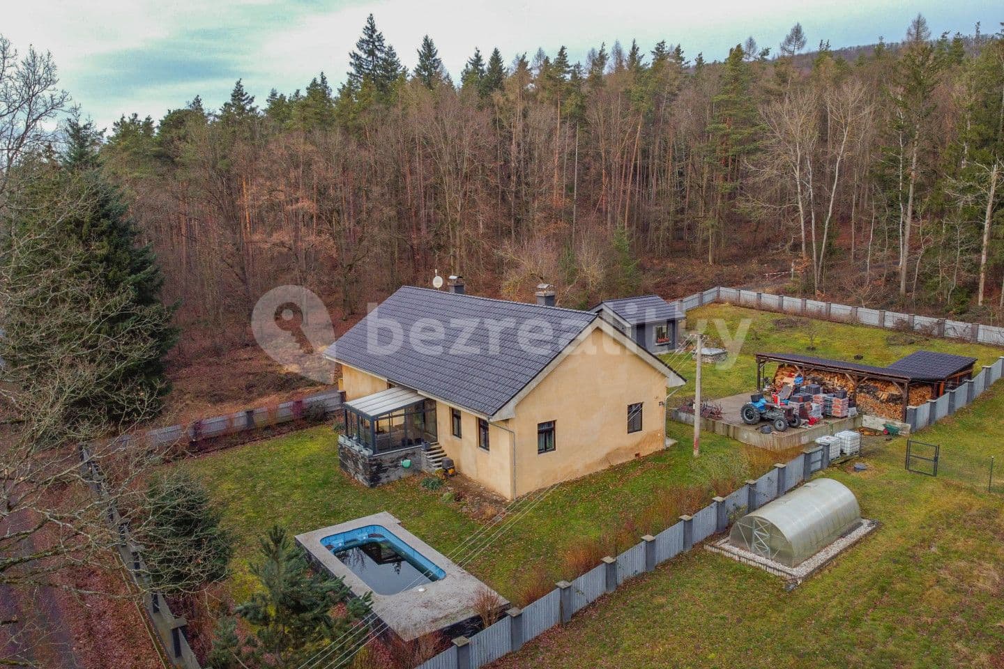 Prodej domu 252 m², pozemek 4.703 m², Dolany, Plzeňský kraj
