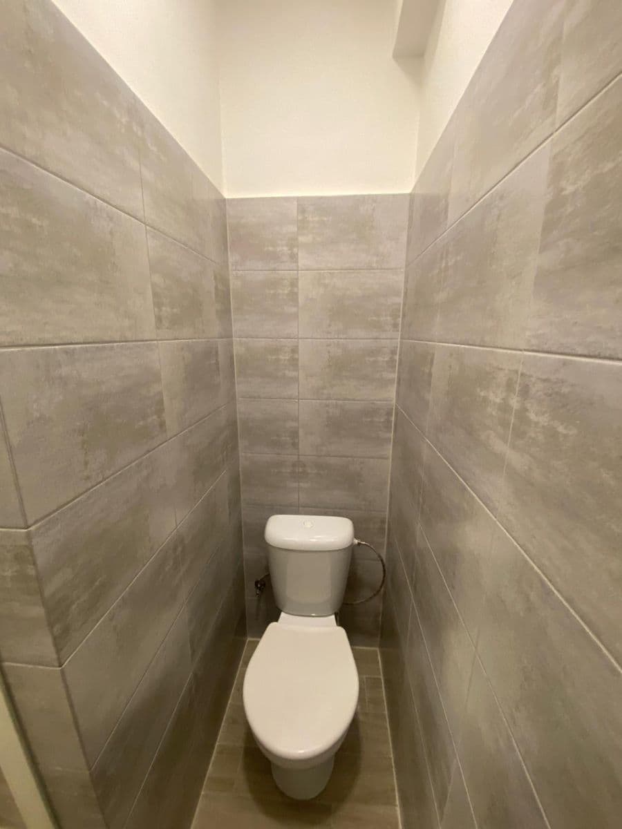 Pronájem bytu 1+kk 35 m², U Stojanu, Praha, Praha Pronájem bytu 1+kk 35 m², U Stojanu, Praha, Praha