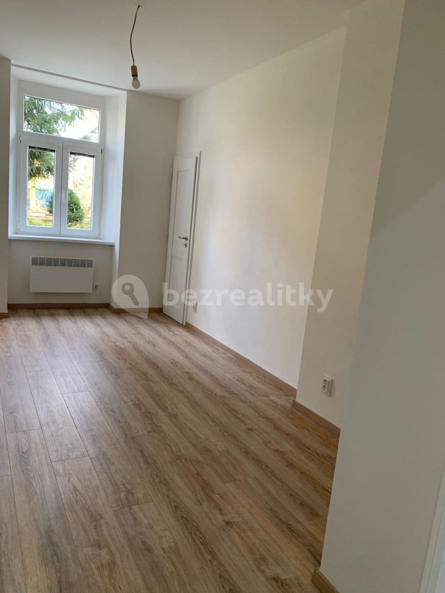 Pronájem bytu 2+1 44 m², U Družstev, Praha, Praha Pronájem bytu 2+1 44 m², U Družstev, Praha, Praha