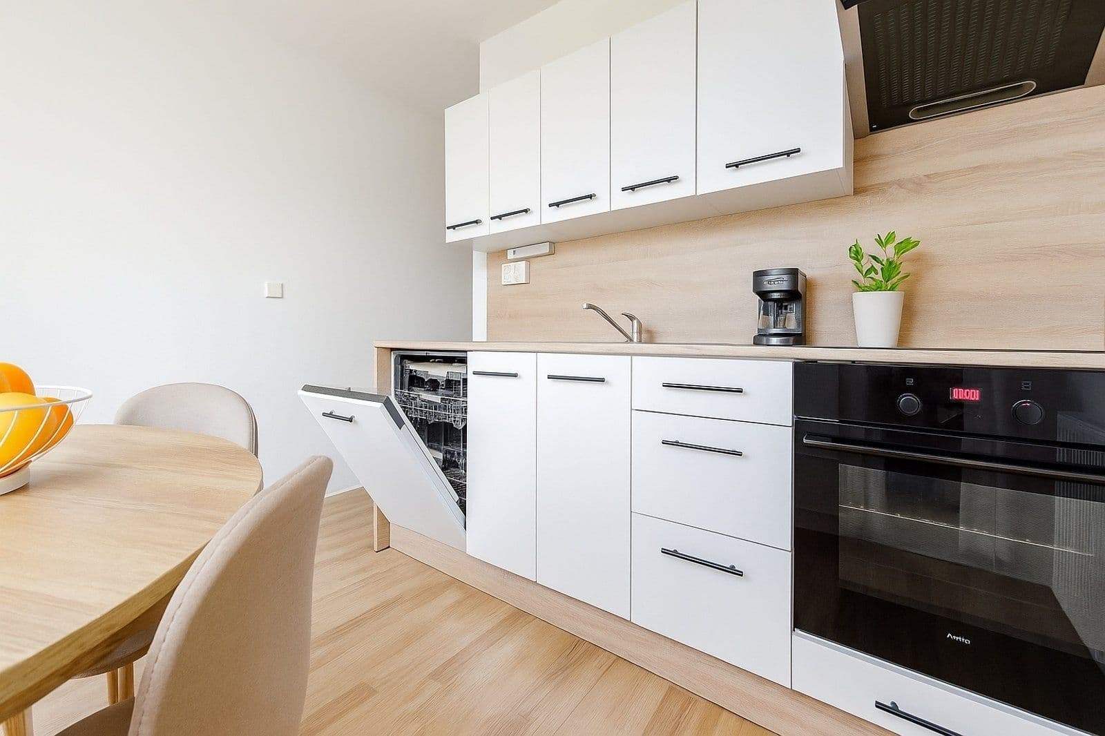 Pronájem bytu 2+1 55 m², Klidná, Havířov, Moravskoslezský kraj Pronájem bytu 2+1 55 m², Klidná, Havířov, Moravskoslezský kraj