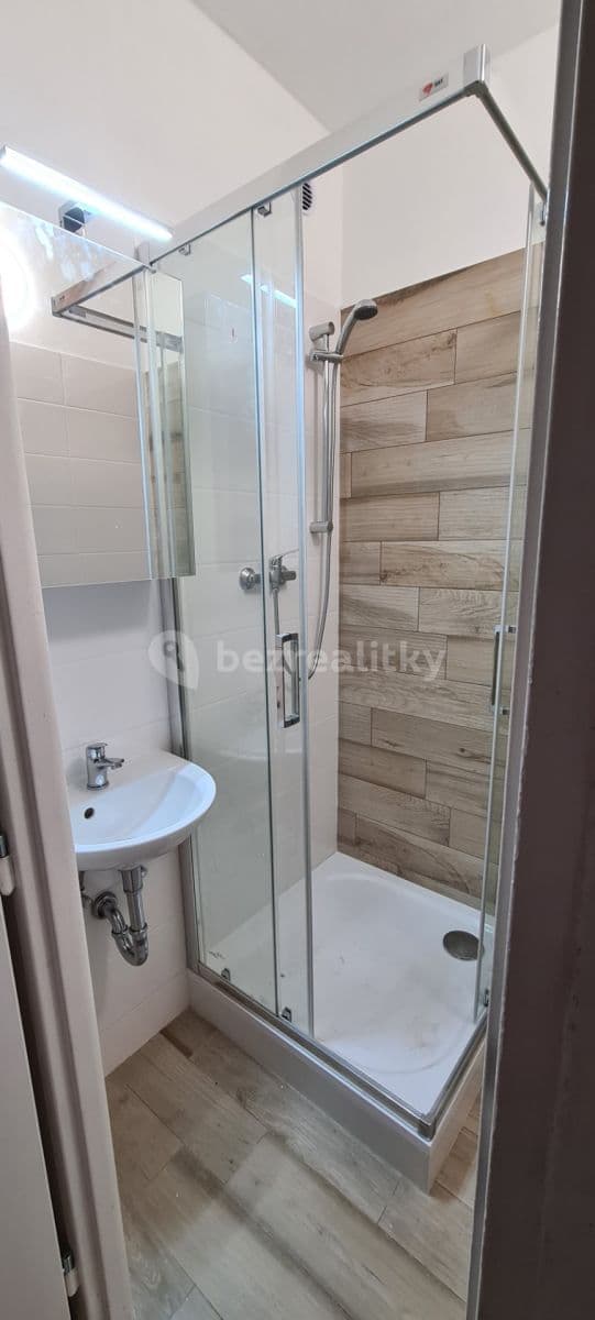 Pronájem bytu 2+1 52 m², tř. Míru, Olomouc, Olomoucký kraj Pronájem bytu 2+1 52 m², tř. Míru, Olomouc, Olomoucký kraj