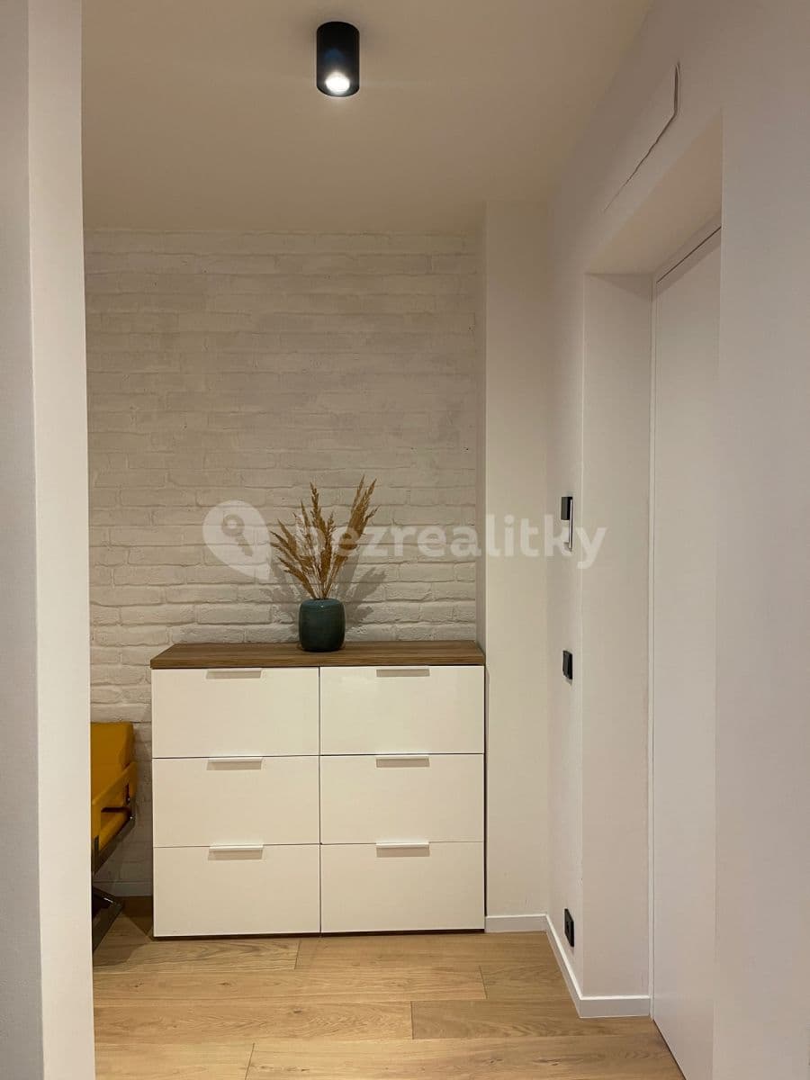 Pronájem bytu 3+kk 120 m², Na Kopánku, Kunice, Středočeský kraj Pronájem bytu 3+kk 120 m², Na Kopánku, Kunice, Středočeský kraj