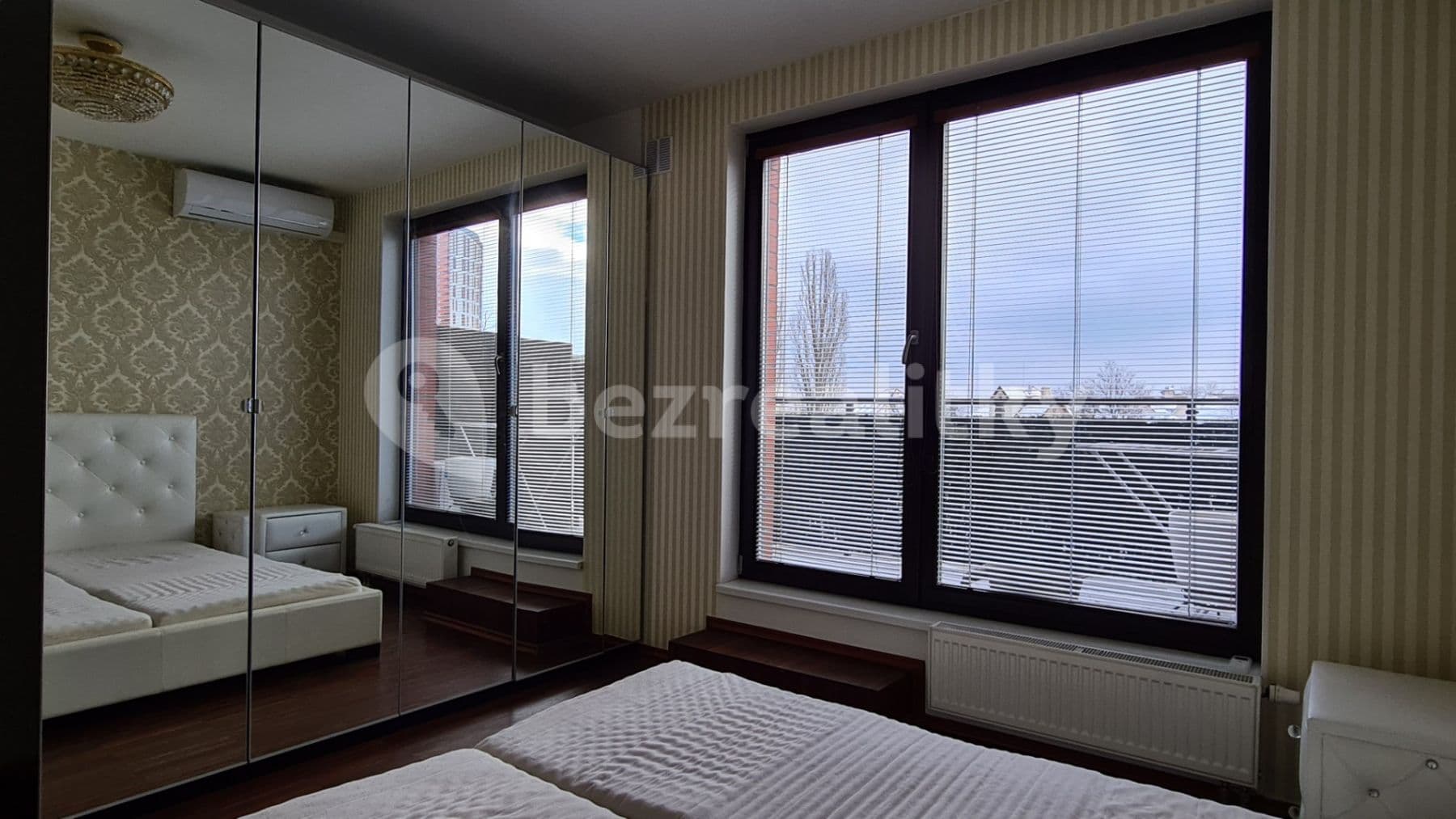 Pronájem bytu 2+kk 50 m², Jeremiášova, Praha, Praha Pronájem bytu 2+kk 50 m², Jeremiášova, Praha, Praha