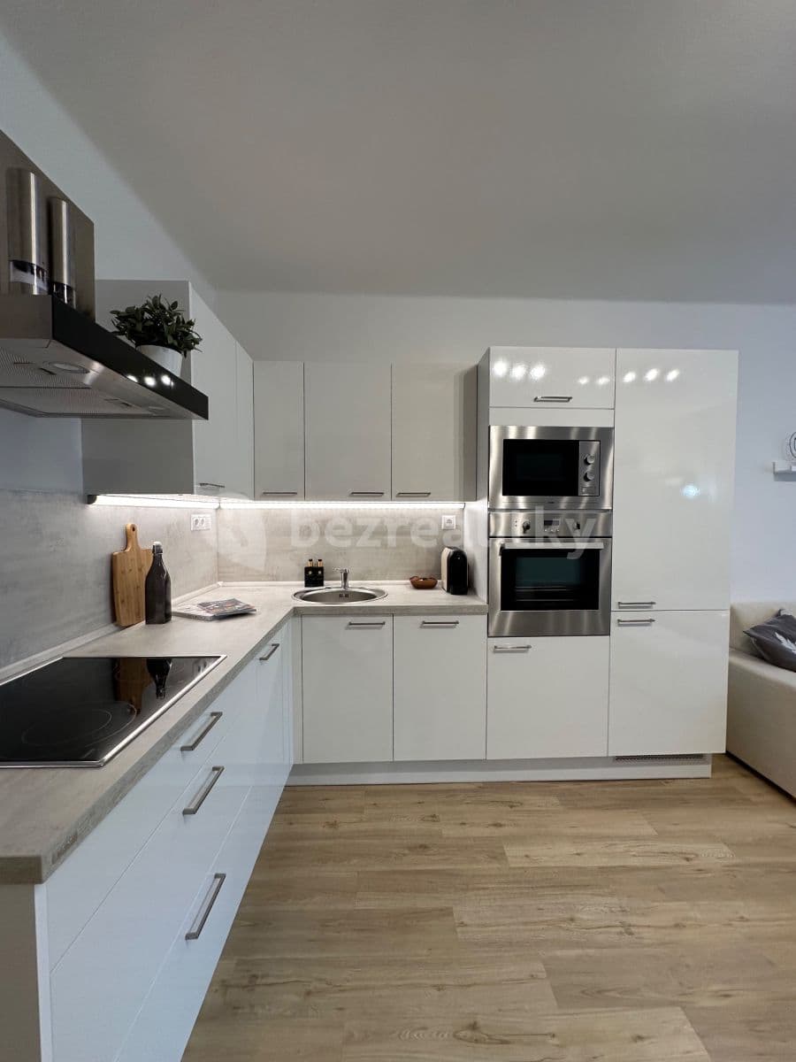 Pronájem bytu 2+kk 42 m², Legionářů, Příbram, Středočeský kraj Pronájem bytu 2+kk 42 m², Legionářů, Příbram, Středočeský kraj