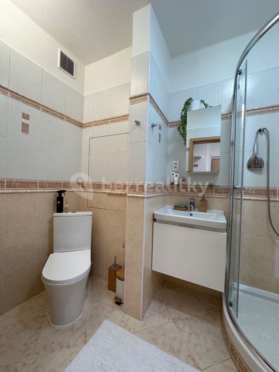 Pronájem bytu 2+kk 42 m², Legionářů, Příbram, Středočeský kraj Pronájem bytu 2+kk 42 m², Legionářů, Příbram, Středočeský kraj