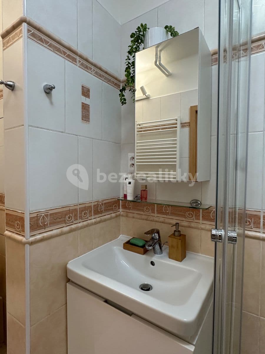 Pronájem bytu 2+kk 42 m², Legionářů, Příbram, Středočeský kraj Pronájem bytu 2+kk 42 m², Legionářů, Příbram, Středočeský kraj