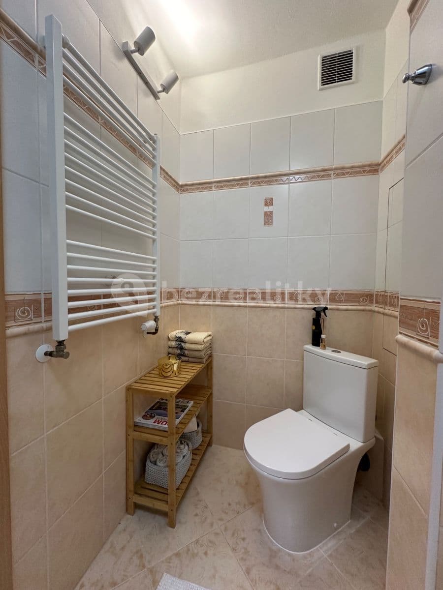 Pronájem bytu 2+kk 42 m², Legionářů, Příbram, Středočeský kraj Pronájem bytu 2+kk 42 m², Legionářů, Příbram, Středočeský kraj