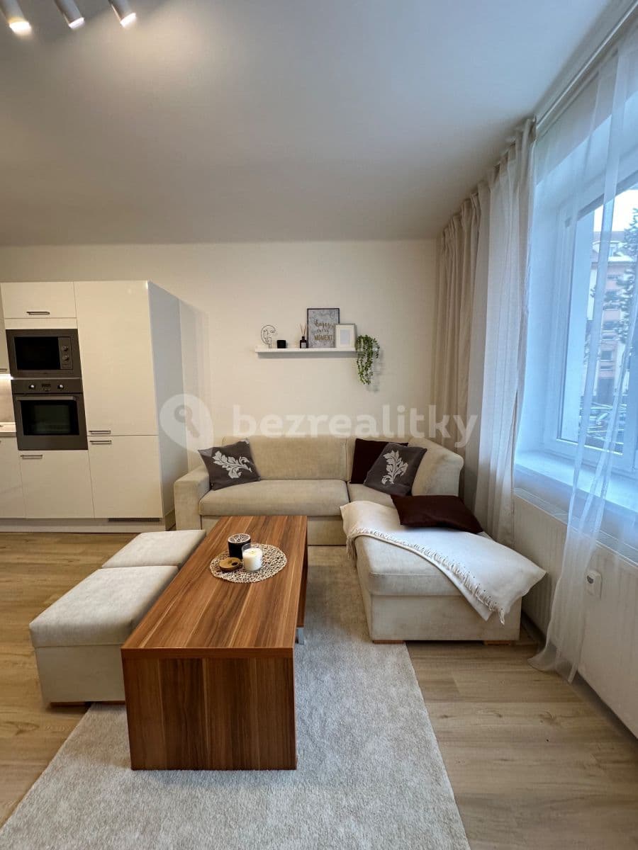 Pronájem bytu 2+kk 42 m², Legionářů, Příbram, Středočeský kraj Pronájem bytu 2+kk 42 m², Legionářů, Příbram, Středočeský kraj