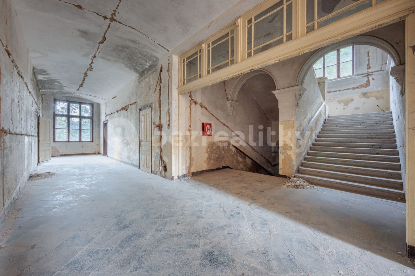 Prodej domu 3.500 m², pozemek 3.097 m², třída Dukelských hrdinů, Jáchymov, Karlovarský kraj