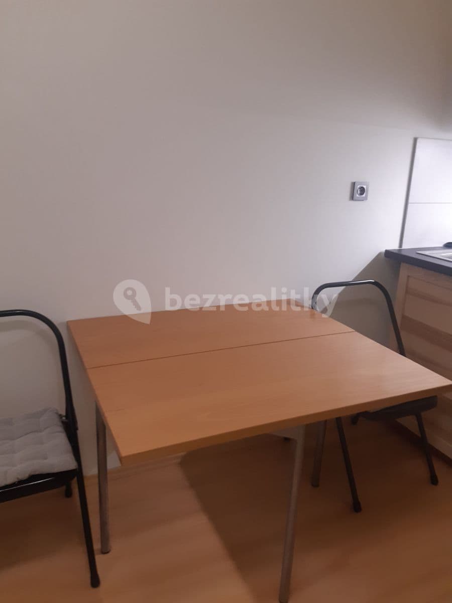 Pronájem bytu 1+kk 26 m², Hnězdenská, Praha, Praha Pronájem bytu 1+kk 26 m², Hnězdenská, Praha, Praha