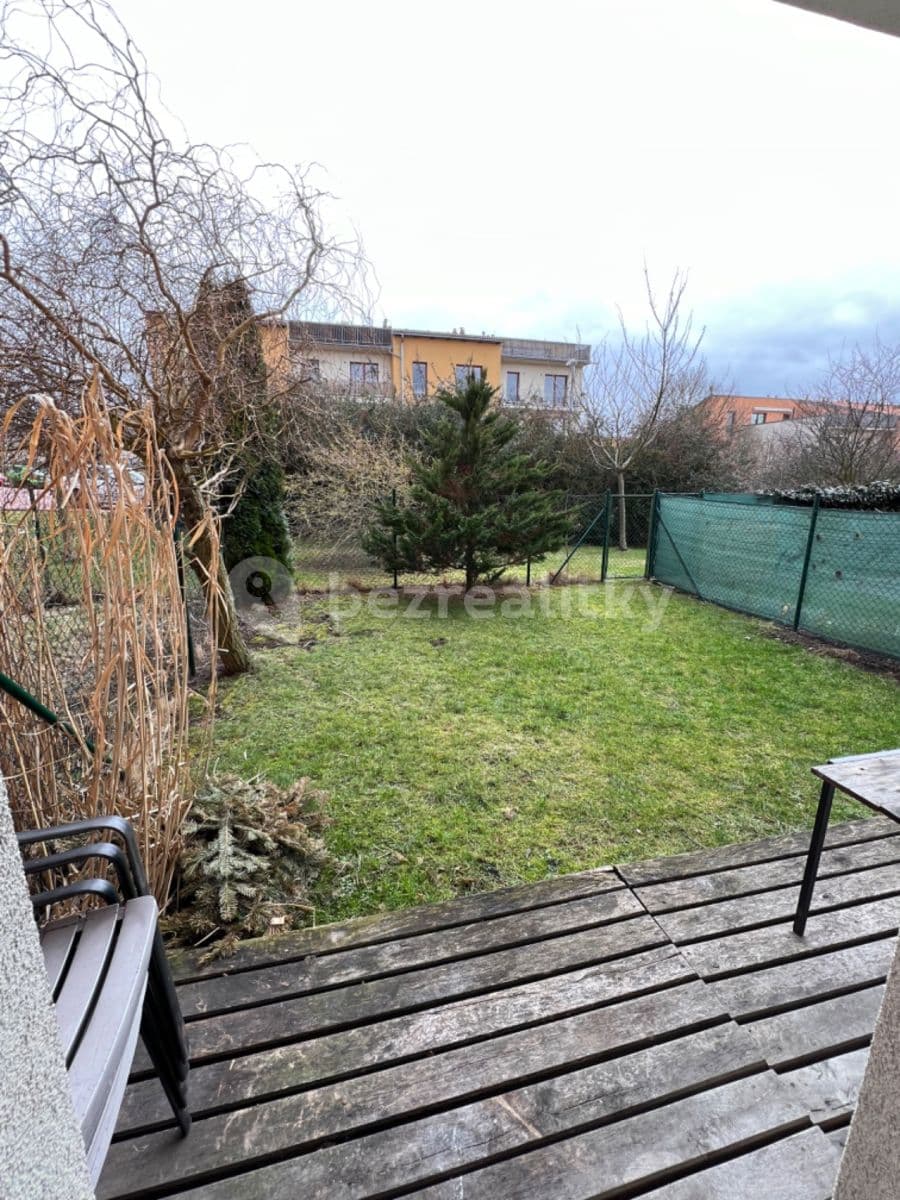 Pronájem bytu 2+kk 50 m², B. Němcové, Hostivice, Středočeský kraj Pronájem bytu 2+kk 50 m², B. Němcové, Hostivice, Středočeský kraj