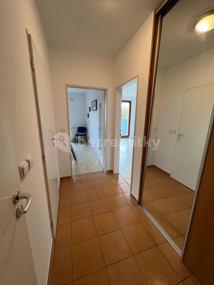 Pronájem bytu 2+kk 50 m², B. Němcové, Hostivice, Středočeský kraj Pronájem bytu 2+kk 50 m², B. Němcové, Hostivice, Středočeský kraj