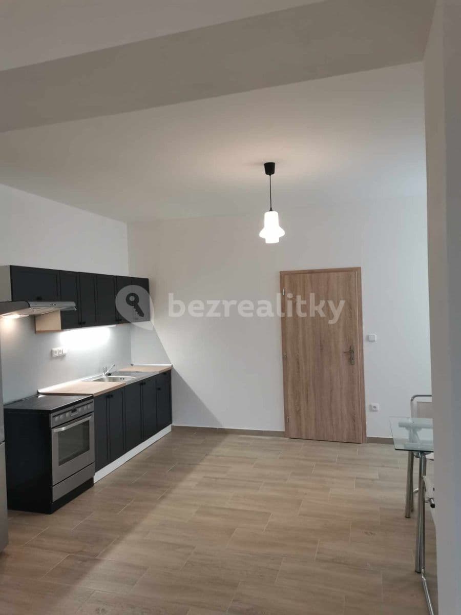 Pronájem bytu 2+kk 55 m², Stolany, Pardubický kraj Pronájem bytu 2+kk 55 m², Stolany, Pardubický kraj