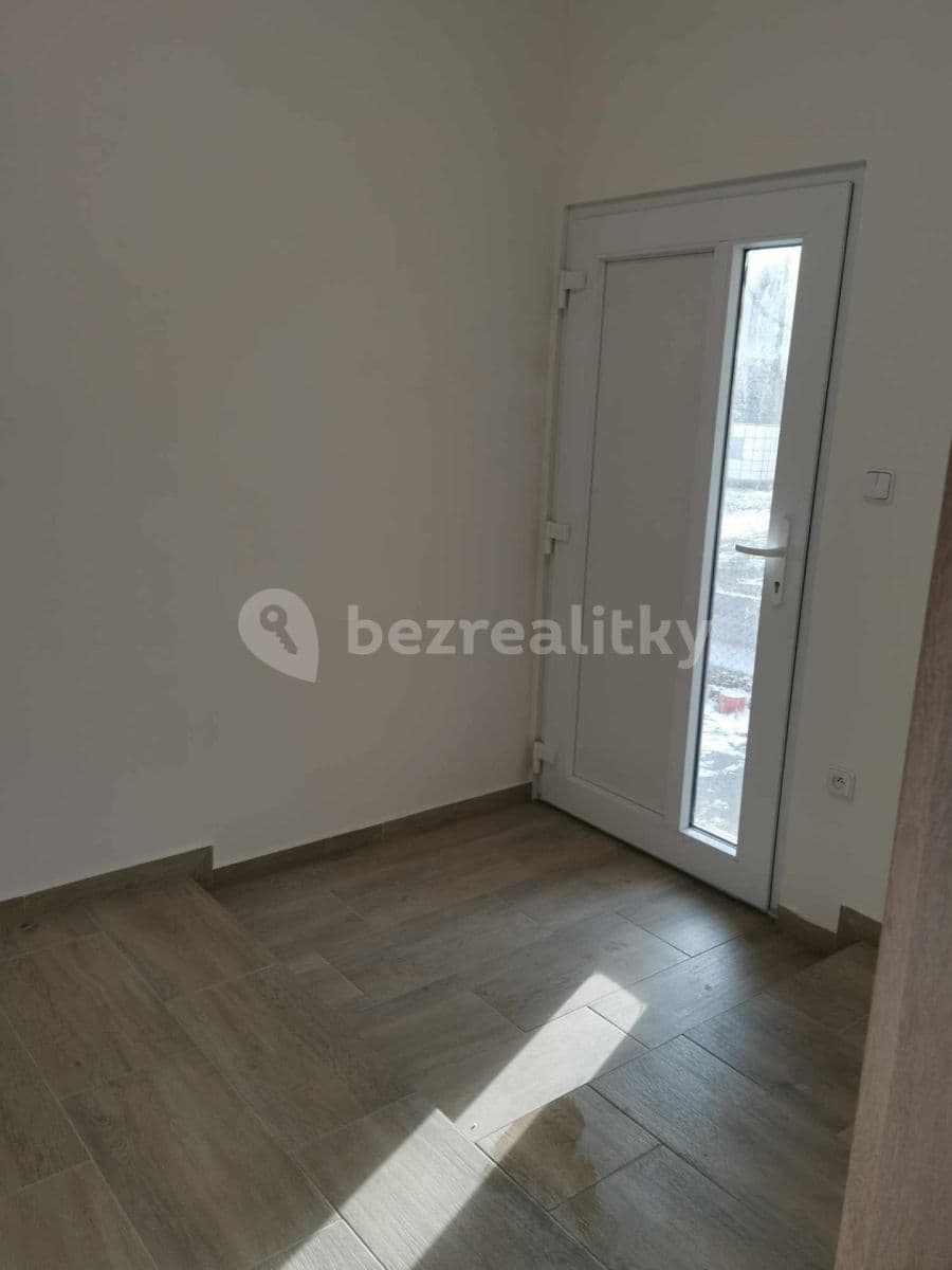 Pronájem bytu 2+kk 55 m², Stolany, Pardubický kraj Pronájem bytu 2+kk 55 m², Stolany, Pardubický kraj