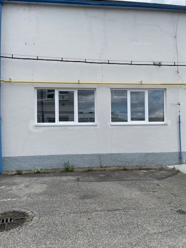 Pronájem nebytového prostoru 384 m², Hlinská, České Budějovice, Jihočeský kraj Pronájem nebytového prostoru 384 m², Hlinská, České Budějovice, Jihočeský kraj