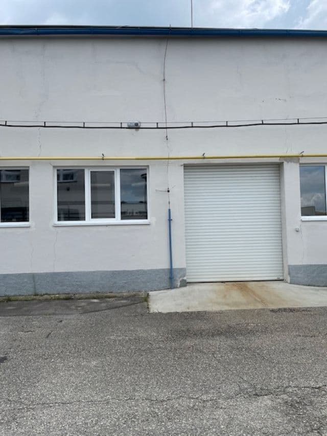 Pronájem nebytového prostoru 384 m², Hlinská, České Budějovice, Jihočeský kraj Pronájem nebytového prostoru 384 m², Hlinská, České Budějovice, Jihočeský kraj