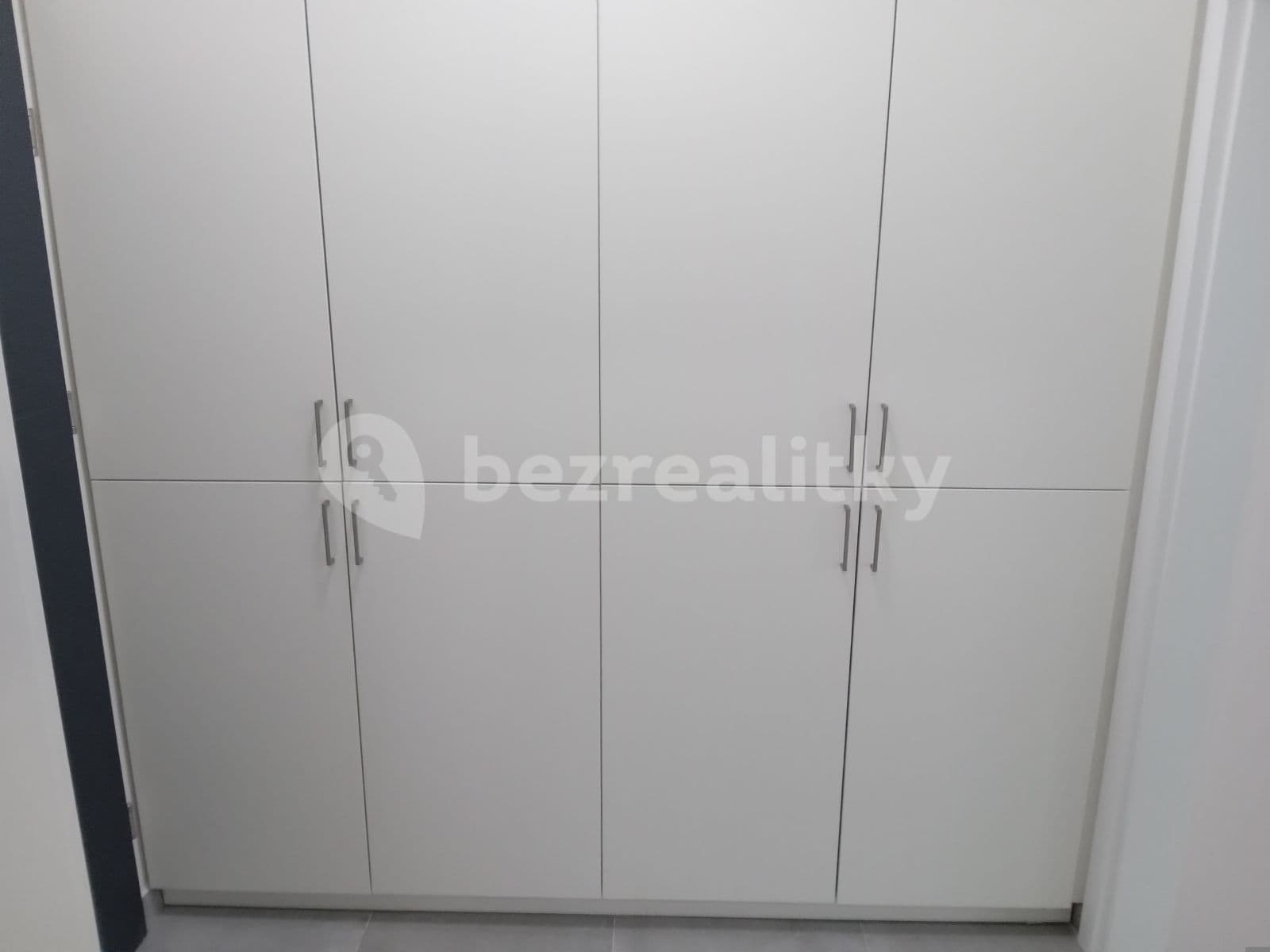 Pronájem bytu 1+kk 38 m², V Pitkovičkách, Praha, Praha Pronájem bytu 1+kk 38 m², V Pitkovičkách, Praha, Praha