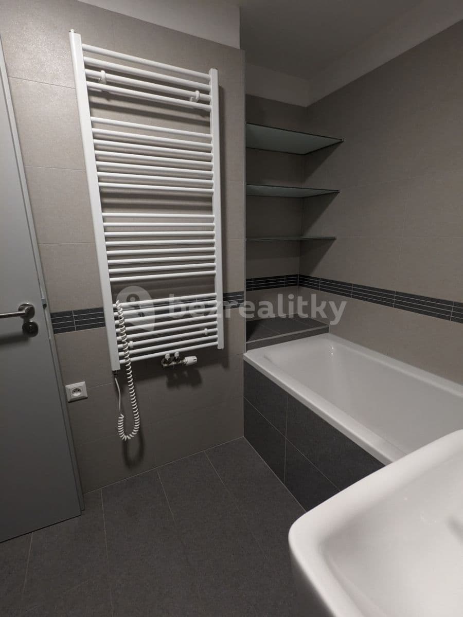 Pronájem bytu 2+kk 44 m², Kumpoštova, Brno, Jihomoravský kraj Pronájem bytu 2+kk 44 m², Kumpoštova, Brno, Jihomoravský kraj