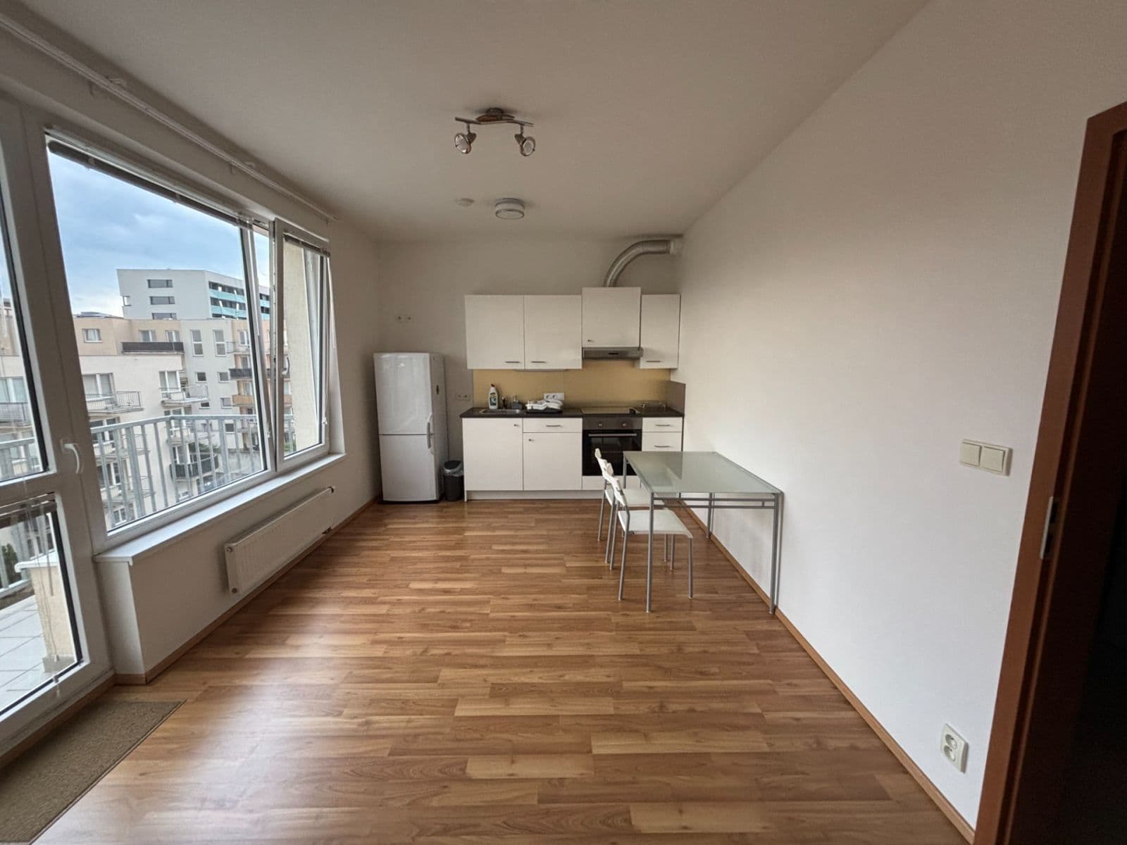 Pronájem bytu 2+kk 37 m², Rudolfa Holeky, Praha, Praha Pronájem bytu 2+kk 37 m², Rudolfa Holeky, Praha, Praha