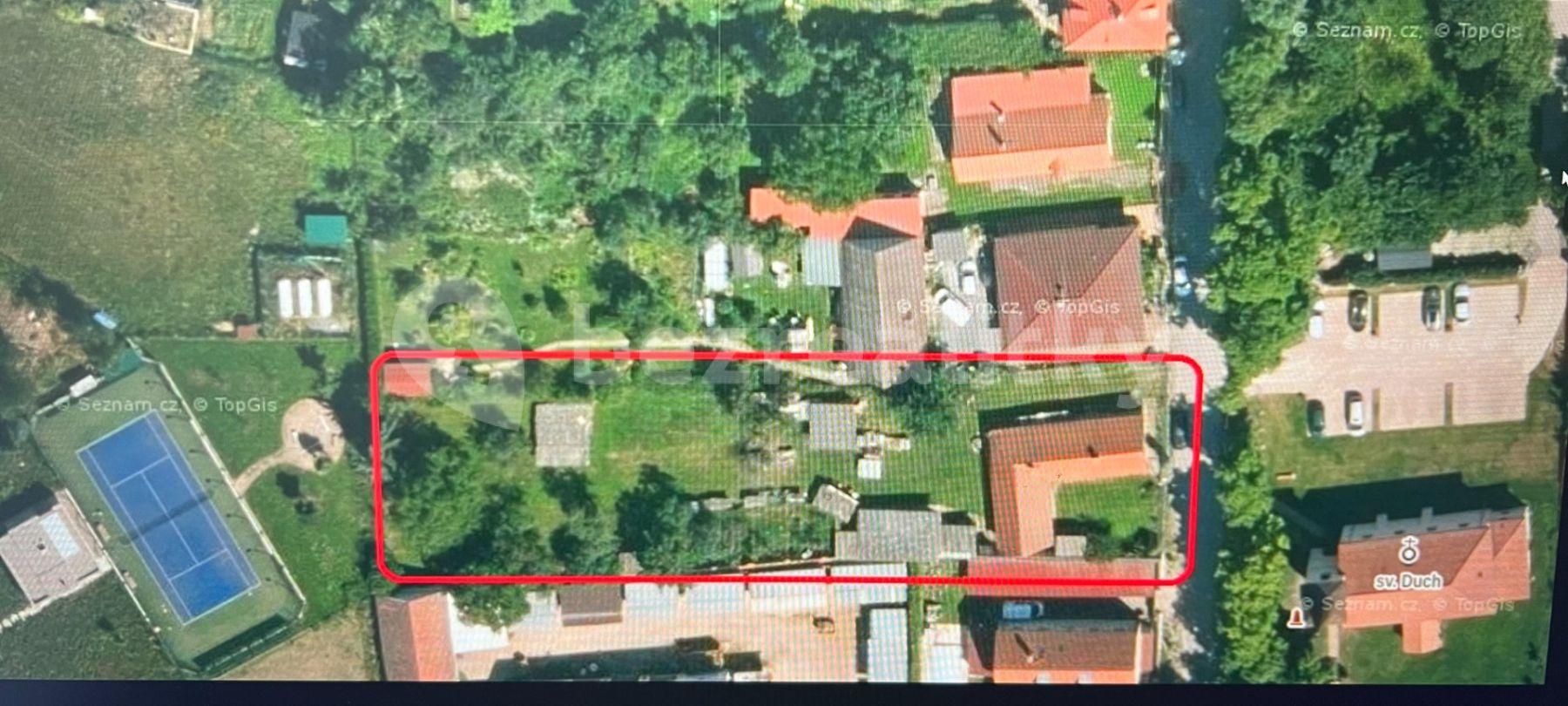 Prodej pozemku 1.921 m², Trnová, Středočeský kraj