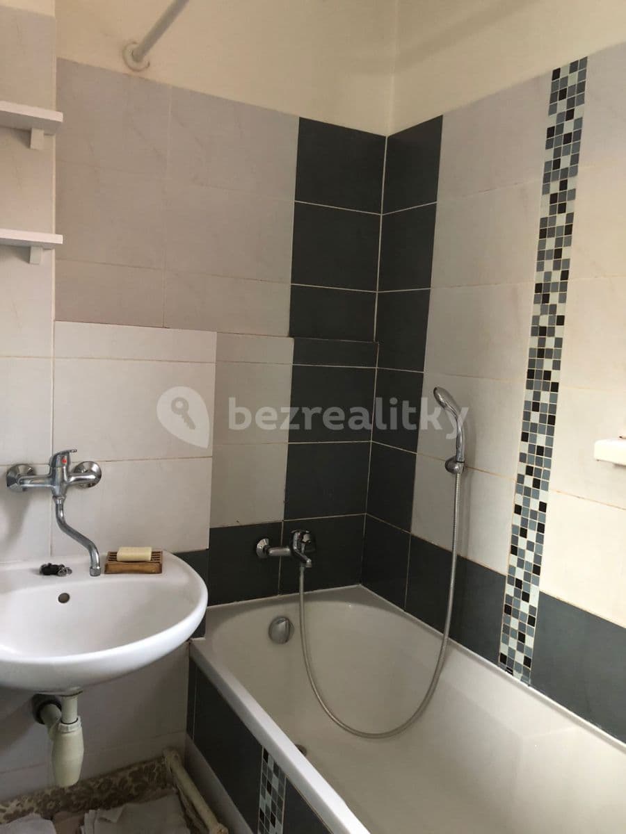 Pronájem bytu 2+1 56 m², Vykáňská, Praha, Praha Pronájem bytu 2+1 56 m², Vykáňská, Praha, Praha