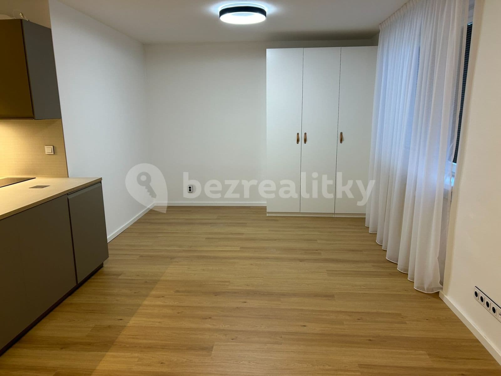 Pronájem bytu 1+kk 35 m², Božkova, Praha, Praha Pronájem bytu 1+kk 35 m², Božkova, Praha, Praha