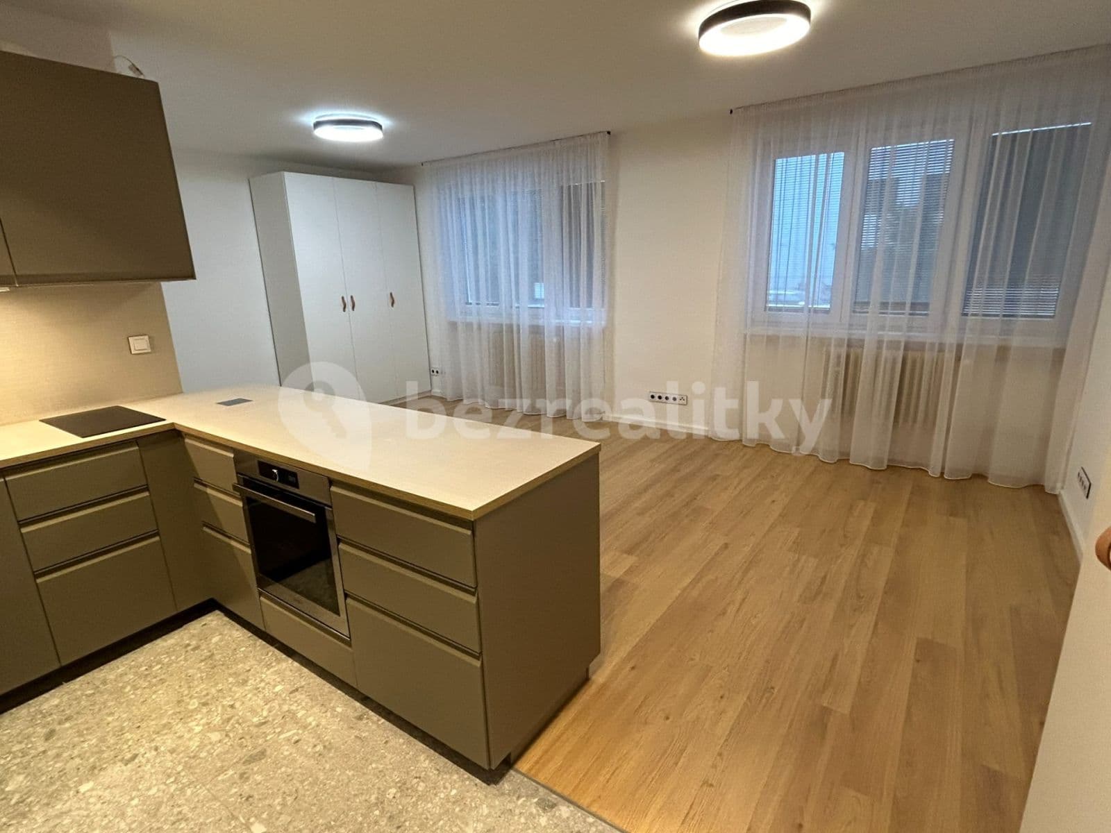 Pronájem bytu 1+kk 35 m², Božkova, Praha, Praha Pronájem bytu 1+kk 35 m², Božkova, Praha, Praha