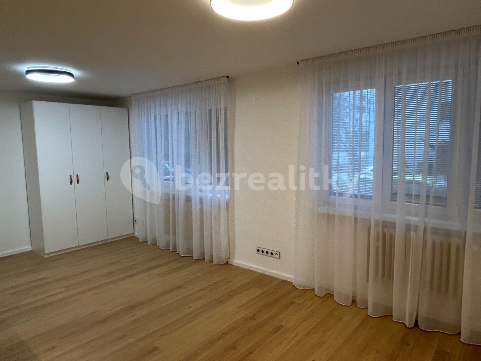 Pronájem bytu 1+kk 35 m², Božkova, Praha, Praha Pronájem bytu 1+kk 35 m², Božkova, Praha, Praha