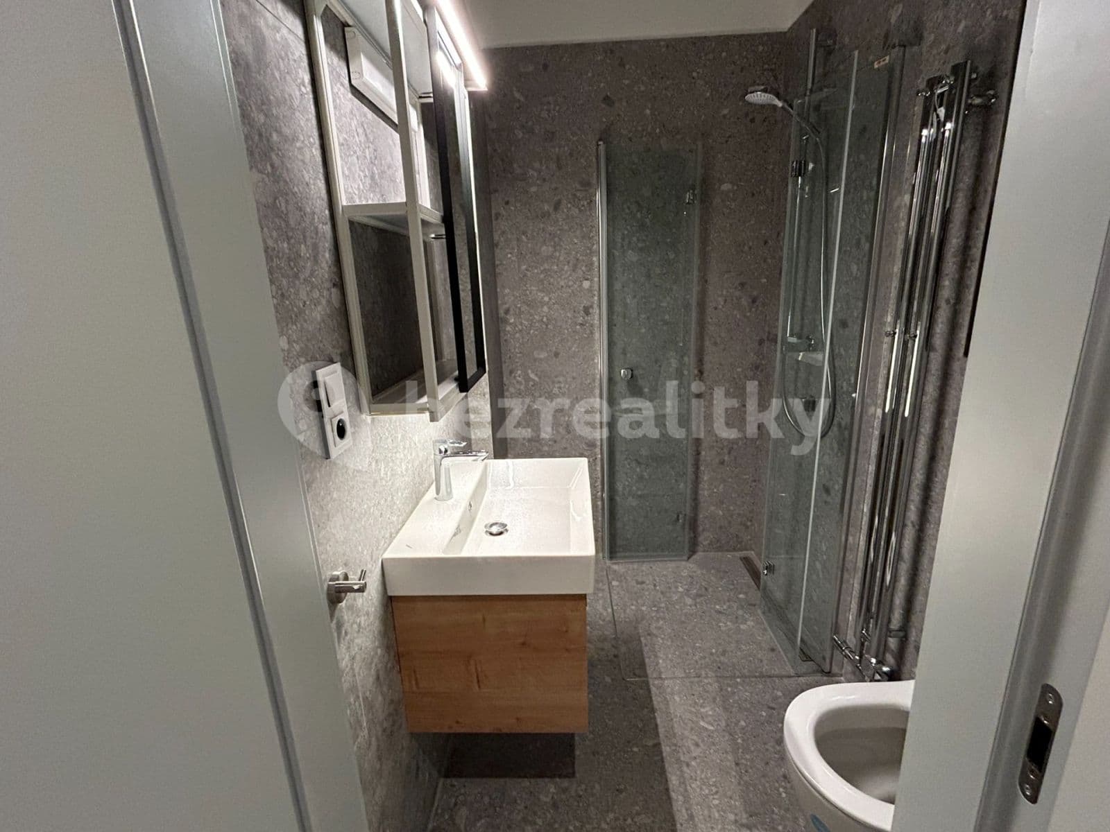 Pronájem bytu 1+kk 35 m², Božkova, Praha, Praha Pronájem bytu 1+kk 35 m², Božkova, Praha, Praha