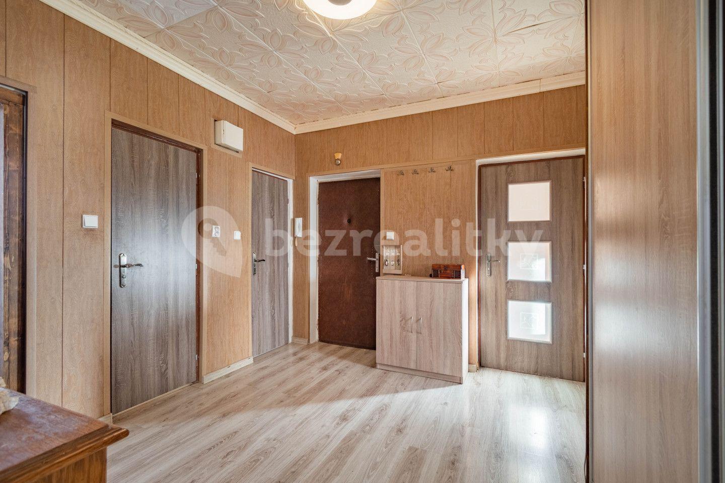 Prodej bytu 3+1 76 m², Vitry, Kladno, Středočeský kraj