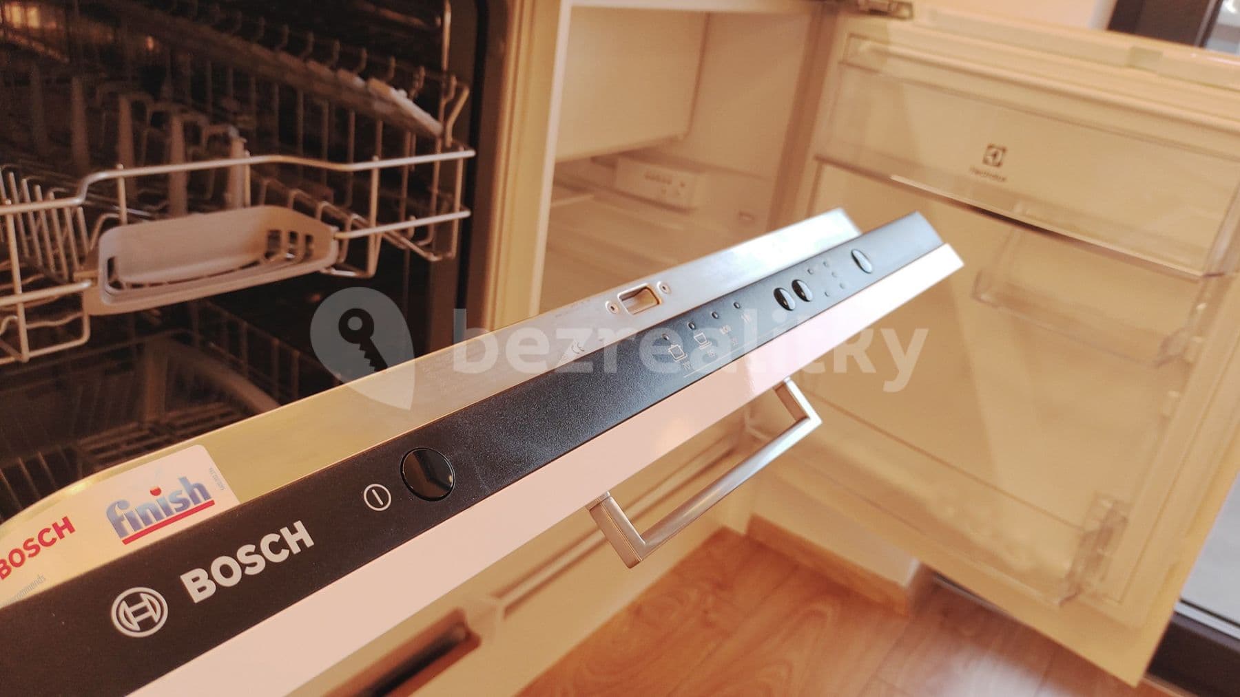 Pronájem bytu 1+kk 30 m², Bratislavská, Brno, Jihomoravský kraj Pronájem bytu 1+kk 30 m², Bratislavská, Brno, Jihomoravský kraj