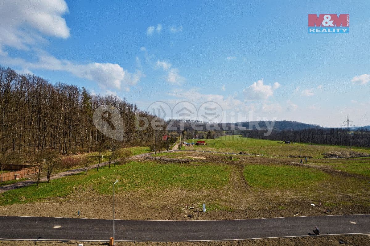 Prodej pozemku 1.619 m², Lanžov, Královéhradecký kraj