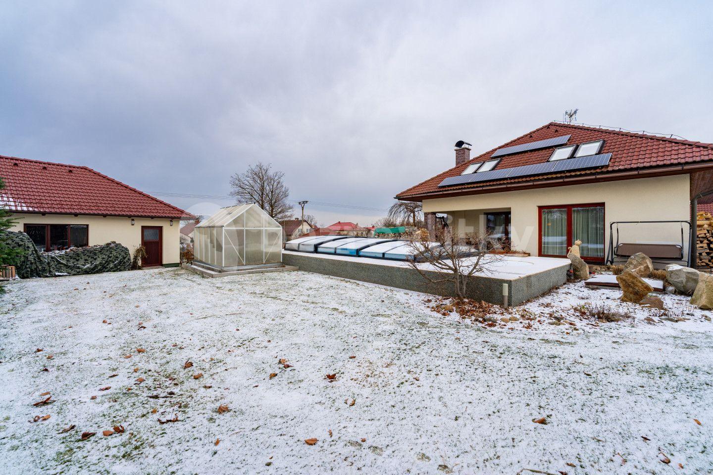 Prodej domu 250 m², pozemek 1.719 m², Hurtova Lhota, Kraj Vysočina