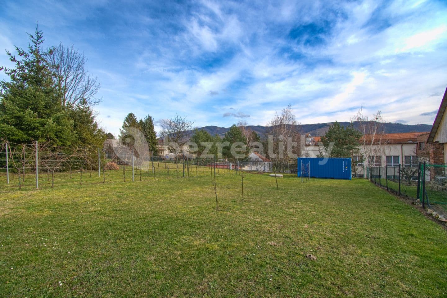 Prodej pozemku • 856 m²
