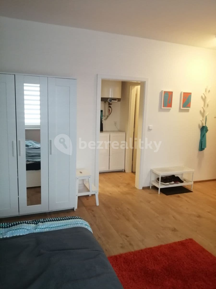 Pronájem bytu 1+kk 32 m², Lipanská, Říčany, Středočeský kraj Pronájem bytu 1+kk 32 m², Lipanská, Říčany, Středočeský kraj