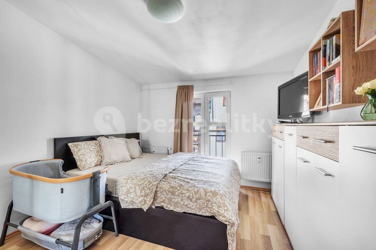 Pronájem bytu 2+kk 36 m², Pod Labuťkou, Praha, Praha Pronájem bytu 2+kk 36 m², Pod Labuťkou, Praha, Praha