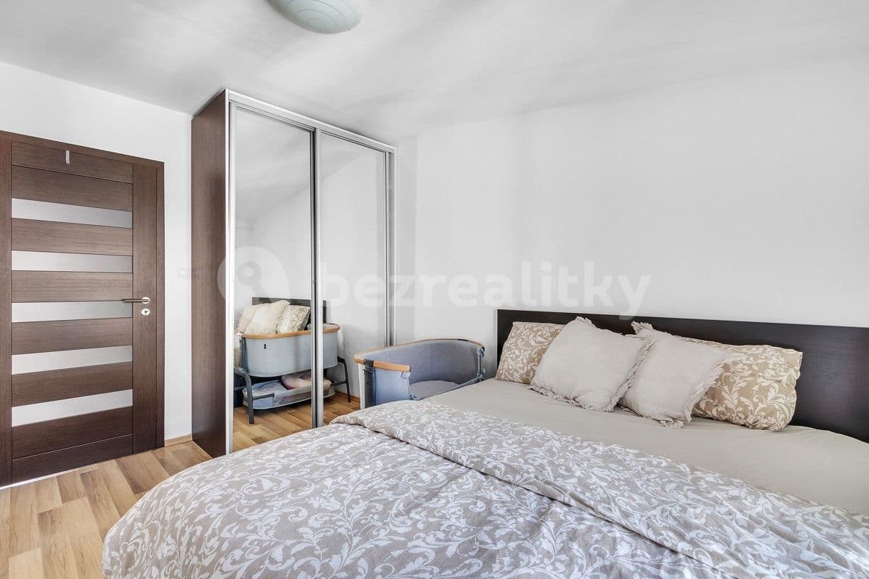 Pronájem bytu 2+kk 36 m², Pod Labuťkou, Praha, Praha Pronájem bytu 2+kk 36 m², Pod Labuťkou, Praha, Praha