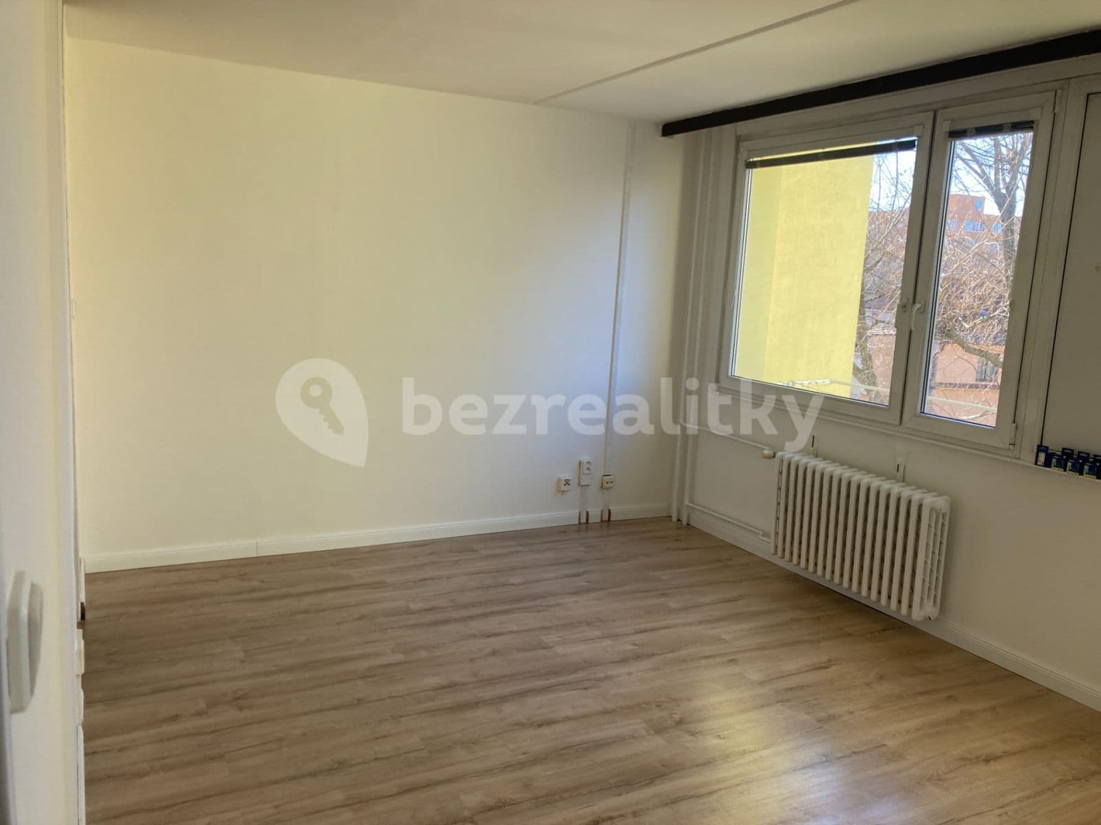 Pronájem bytu 1+kk 36 m², Ouholická, Praha, Praha Pronájem bytu 1+kk 36 m², Ouholická, Praha, Praha