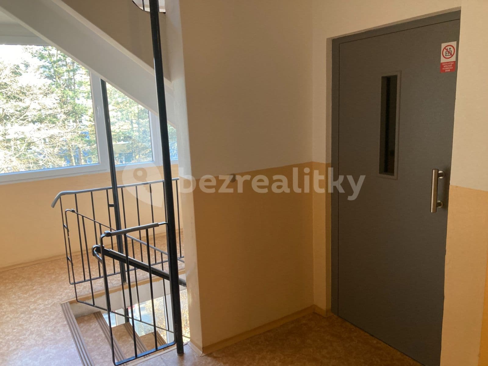 Pronájem bytu 1+kk 36 m², Ouholická, Praha, Praha Pronájem bytu 1+kk 36 m², Ouholická, Praha, Praha