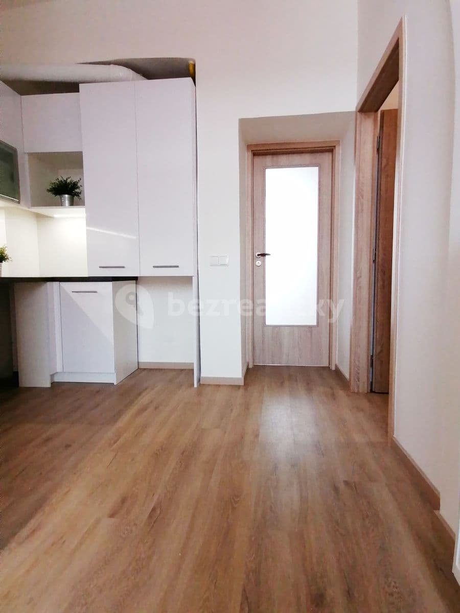 Pronájem bytu 1+1 37 m², Novobranská, Brno, Jihomoravský kraj Pronájem bytu 1+1 37 m², Novobranská, Brno, Jihomoravský kraj