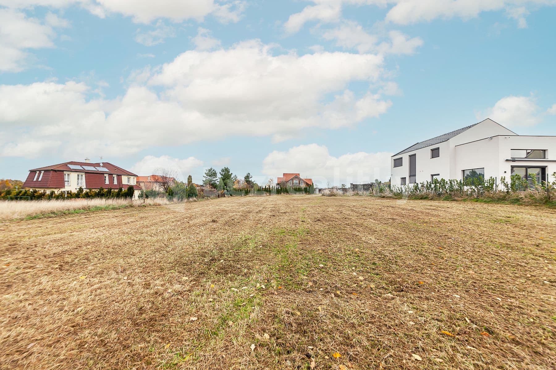 Prodej pozemku 2.303 m², Ibišková, Jesenice, Středočeský kraj