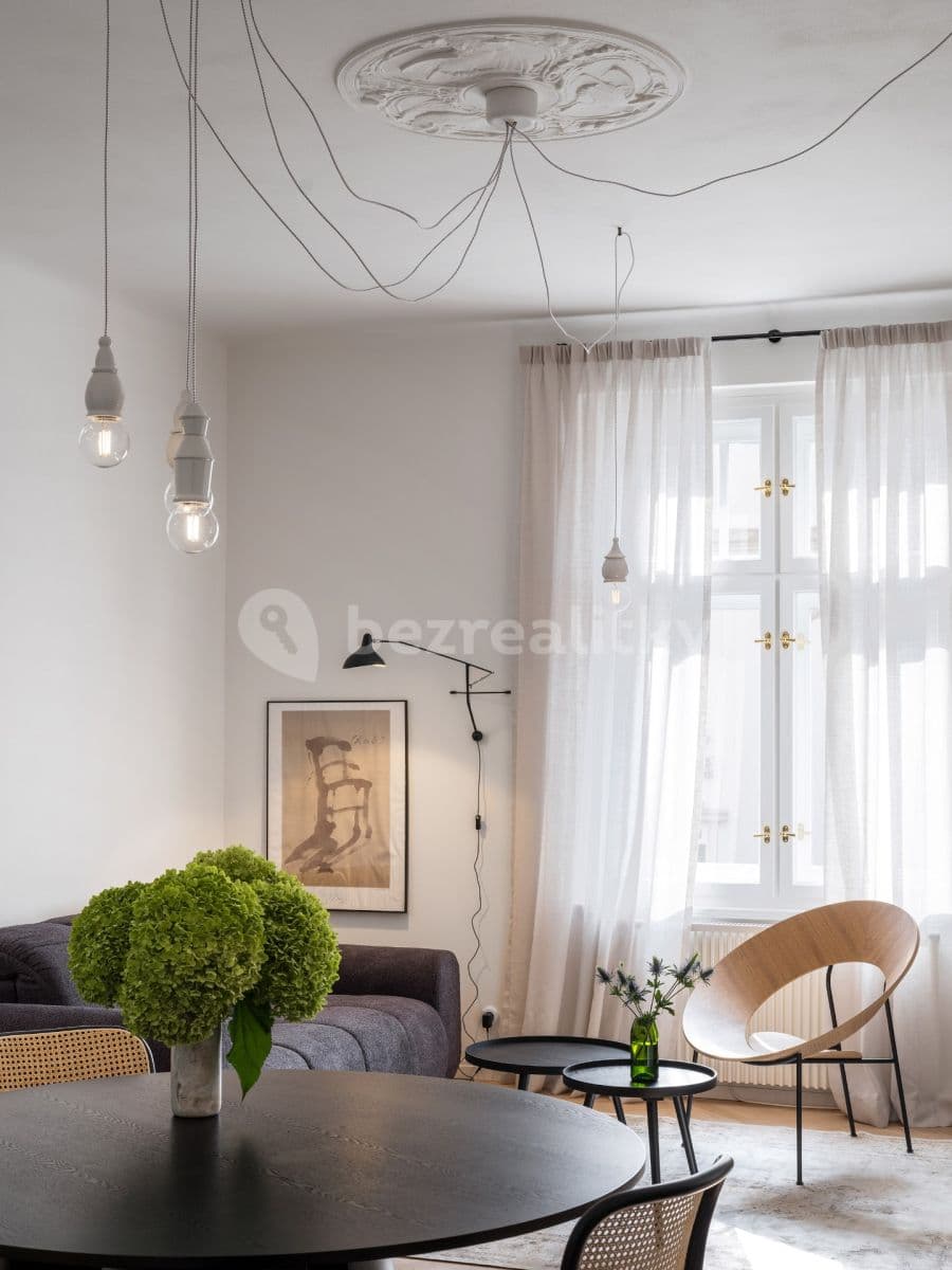 Pronájem bytu 2+1 66 m², Mařákova, Praha, Praha Pronájem bytu 2+1 66 m², Mařákova, Praha, Praha