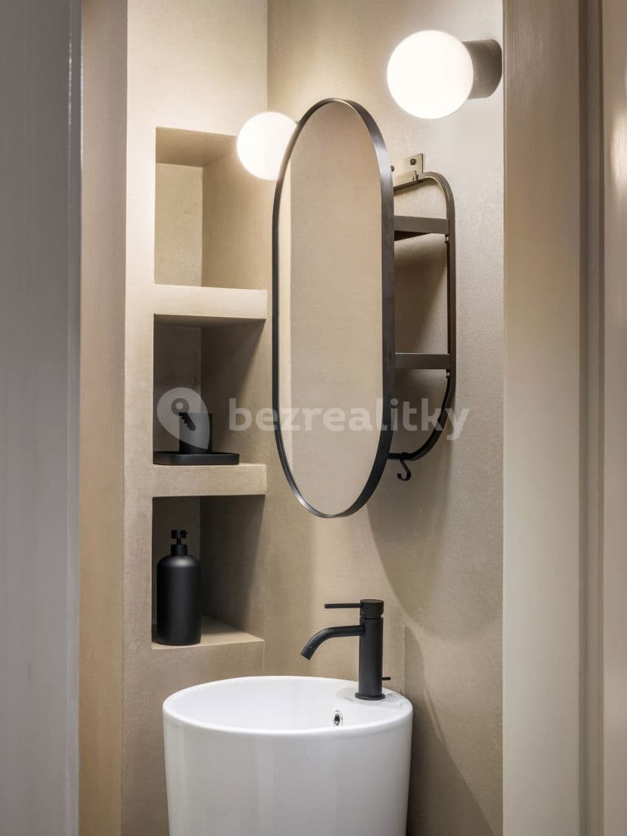 Pronájem bytu 2+1 66 m², Mařákova, Praha, Praha Pronájem bytu 2+1 66 m², Mařákova, Praha, Praha