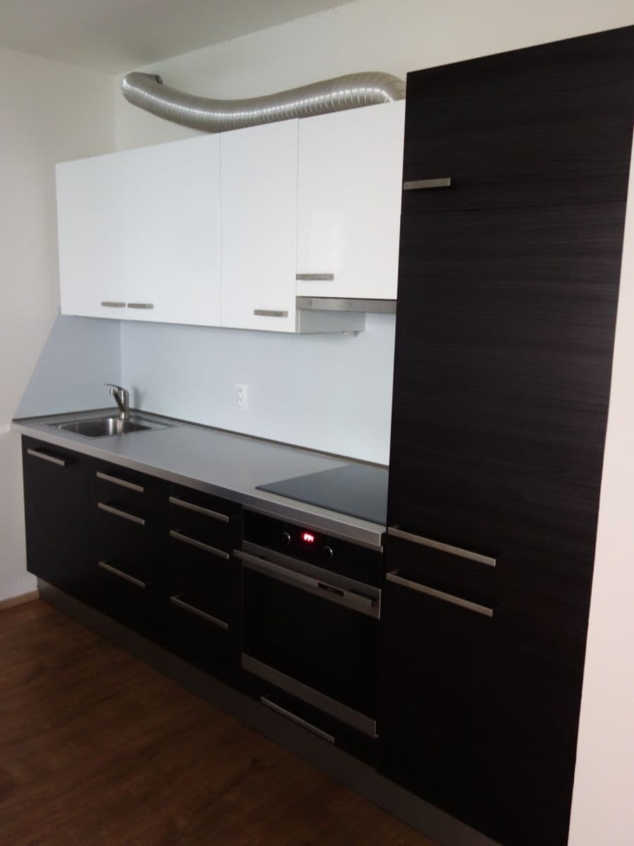 Pronájem bytu Garsoniéra 42 m², Cihlářská, Brno, Jihomoravský kraj Pronájem bytu Garsoniéra 42 m², Cihlářská, Brno, Jihomoravský kraj