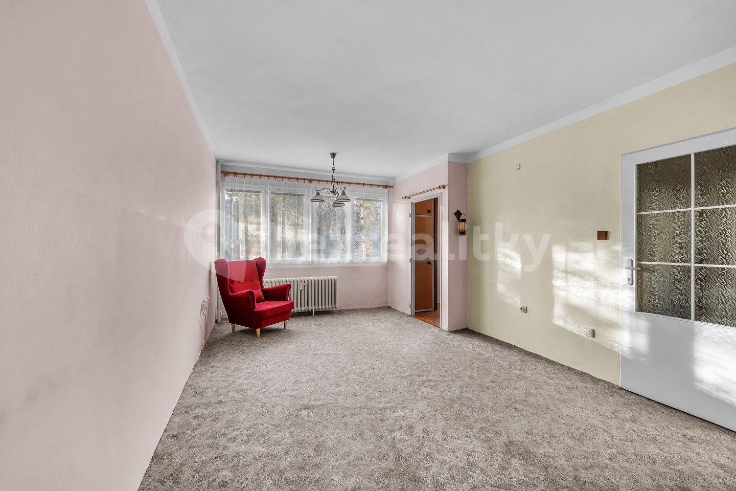 Prodej bytu 3+1 55 m², Varšavská, Pardubice, Pardubický kraj